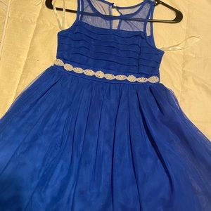 Girls dress